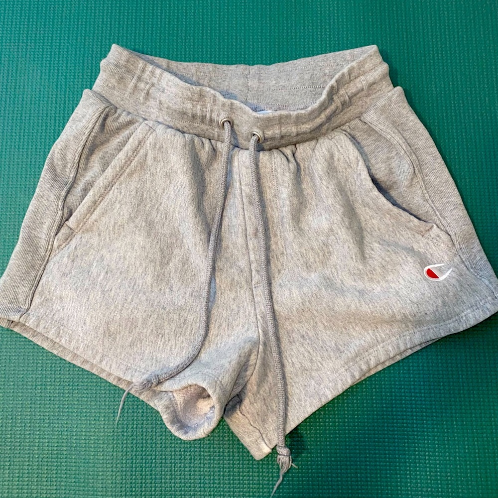 Champion shorts - with pockets - size small - 2